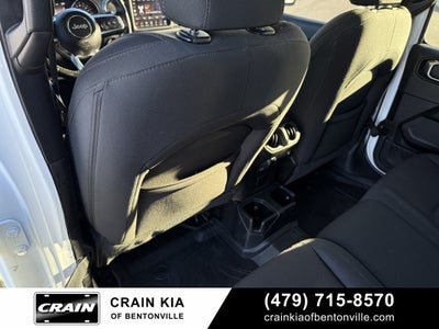 2022 Jeep Gladiator Overland - 4WD / CLEAN CARFAX