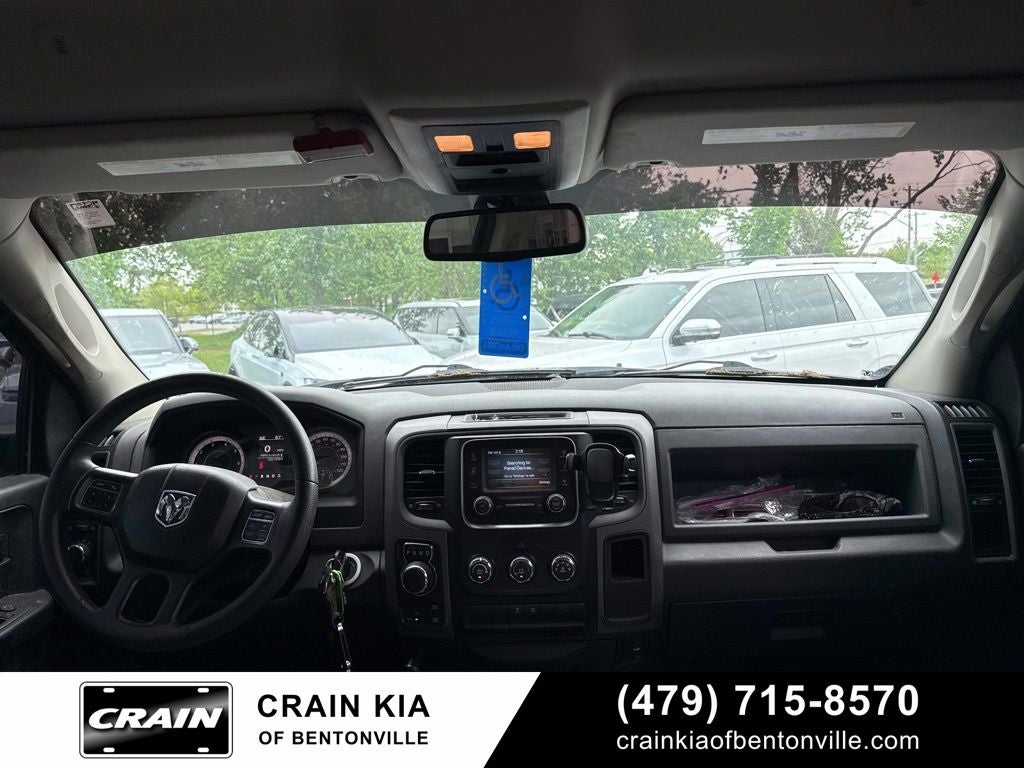 2018 RAM 1500 Express - 4WD / LIFTED!