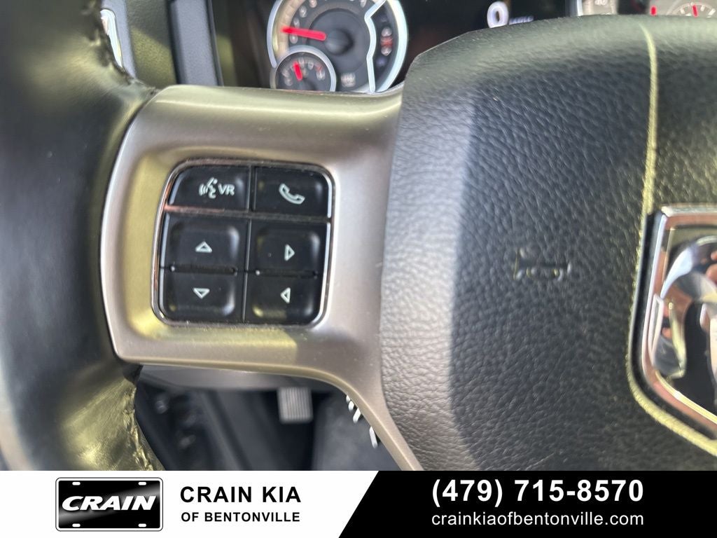 2015 RAM 1500 Laramie - 4WD / SUNROOF