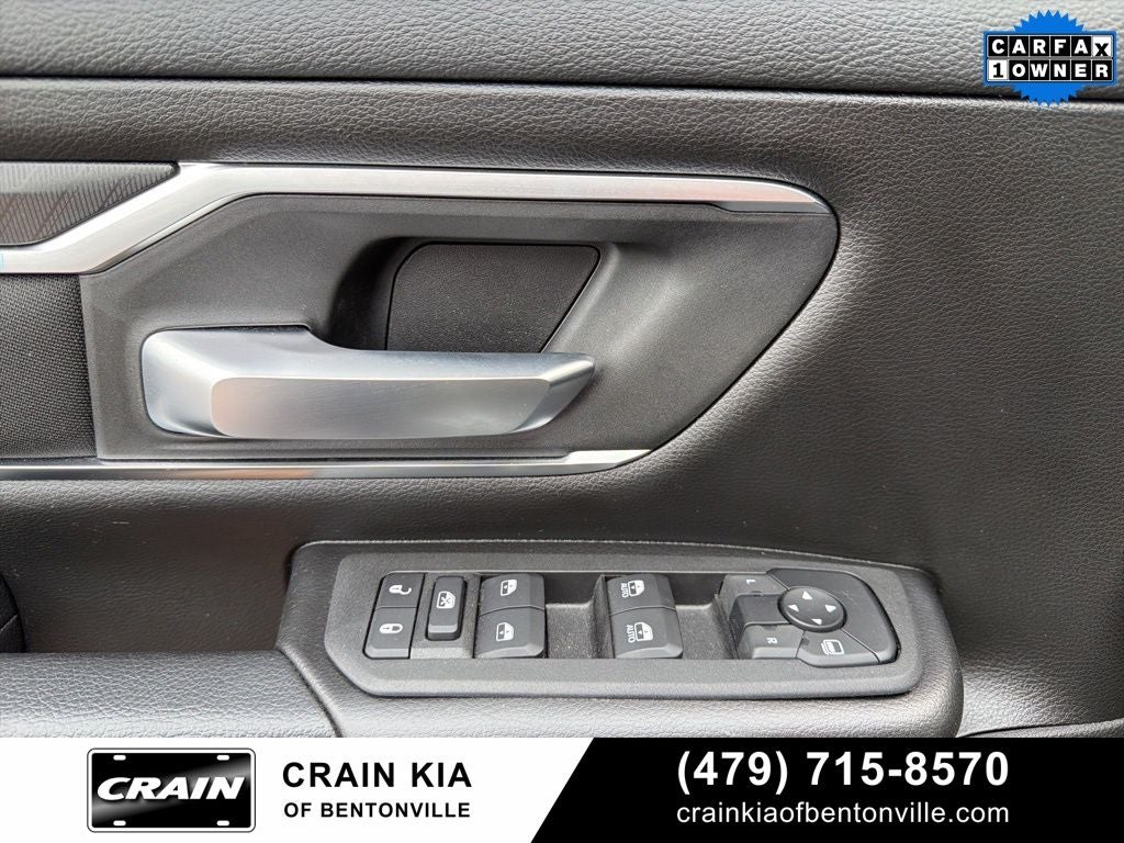 2025 RAM 1500 Big Horn/Lone Star - 4WD / PANORAMIC SUNROOF / ONE OWNER