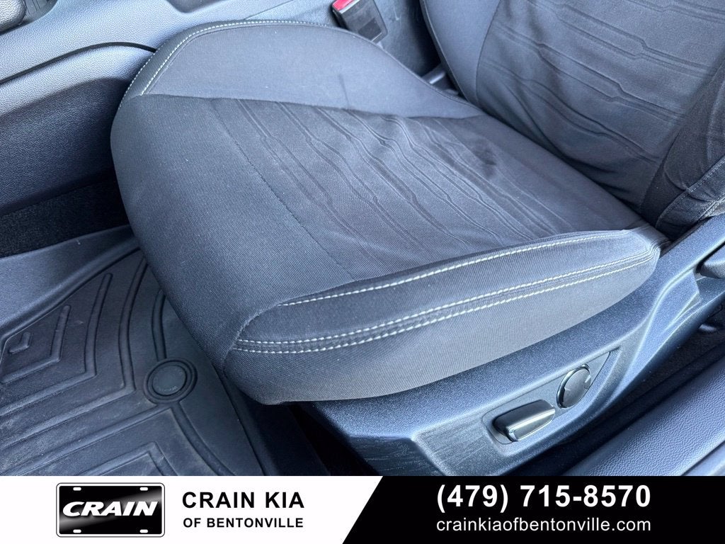 2016 Ford Mustang GT - 5.0 L V8 / CLEAN CARFAX