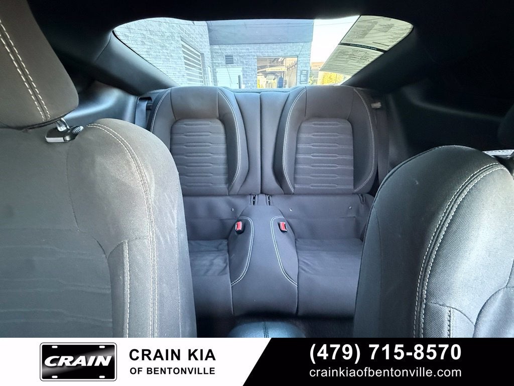2016 Ford Mustang GT - 5.0 L V8 / CLEAN CARFAX