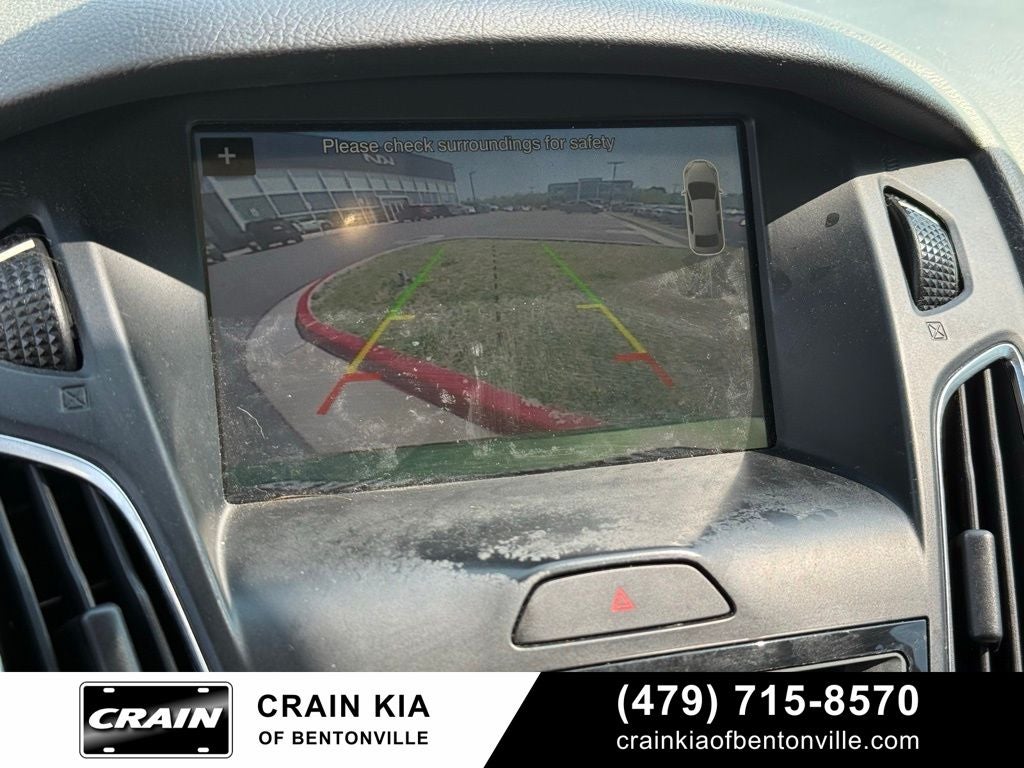 2018 Ford Focus Titanium - SUNROOF / CLEAN CARFAX / LOW MILES!