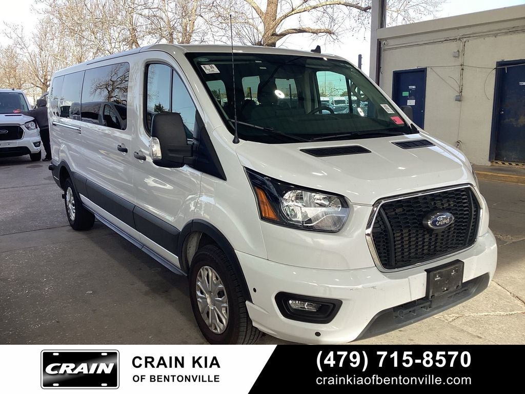 2024 Ford Transit-350 XLT - 12 PASSENGER / CLEAN CARFAX / ONE OWNER