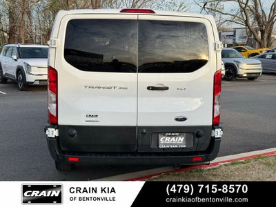 2024 Ford Transit-350 XLT - 12 PASSENGER / CLEAN CARFAX / ONE OWNER