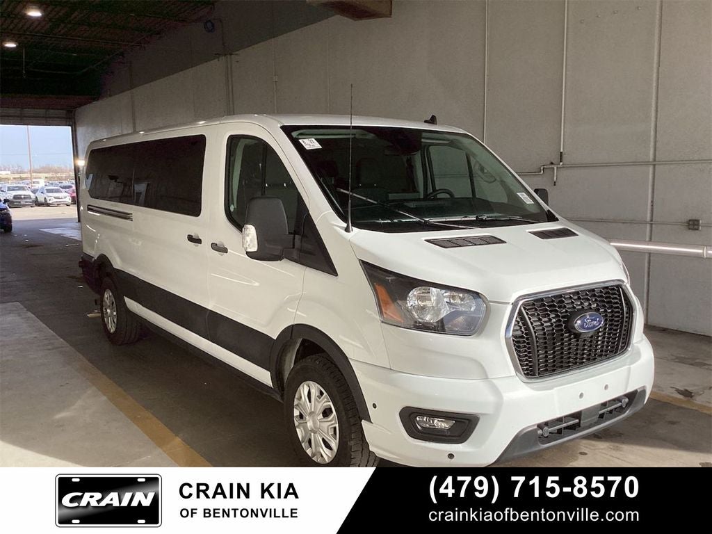 2024 Ford Transit-350 XLT - 12 PASSENGER / CLEAN CARFAX / ONE OWNER