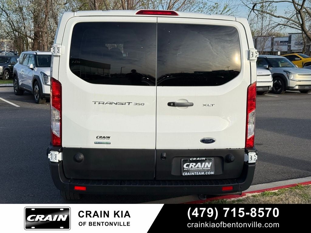 2024 Ford Transit-350 XLT - 12 PASSENGER / CLEAN CARFAX / ONE OWNER