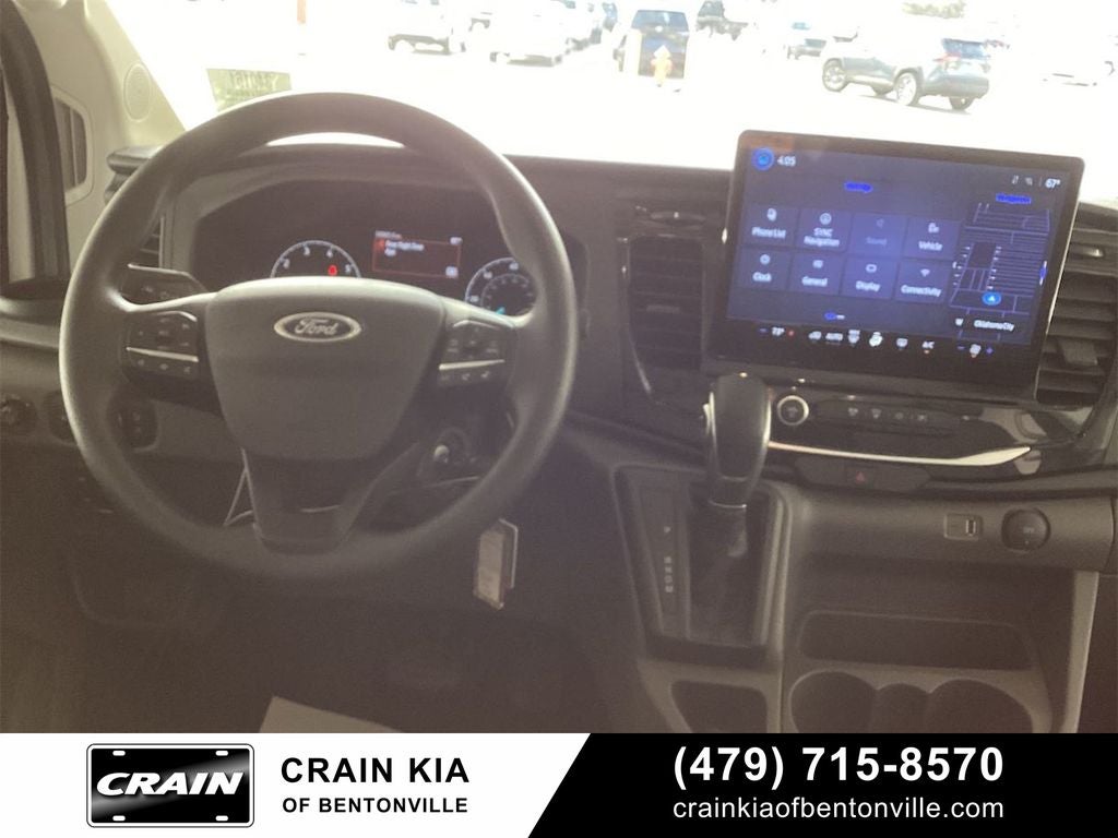 2024 Ford Transit-350 XLT - 12 PASSENGER / CLEAN CARFAX / ONE OWNER