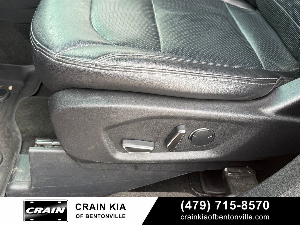 2017 Ford Explorer Limited - CLEAN CARFAX / LEATHER