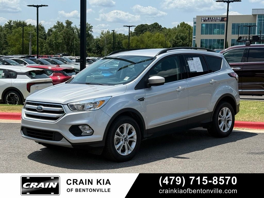 2018 Ford Escape SE - 4WD / CLEAN CARFAX / ONE OWNER