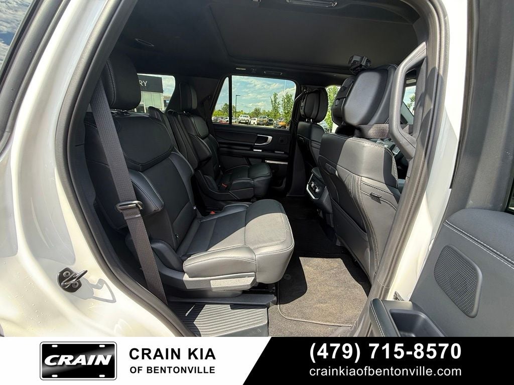 2026 Ford Expedition Platinum - 4WD / PANORAMIC SUNROOF / ONE OWNER