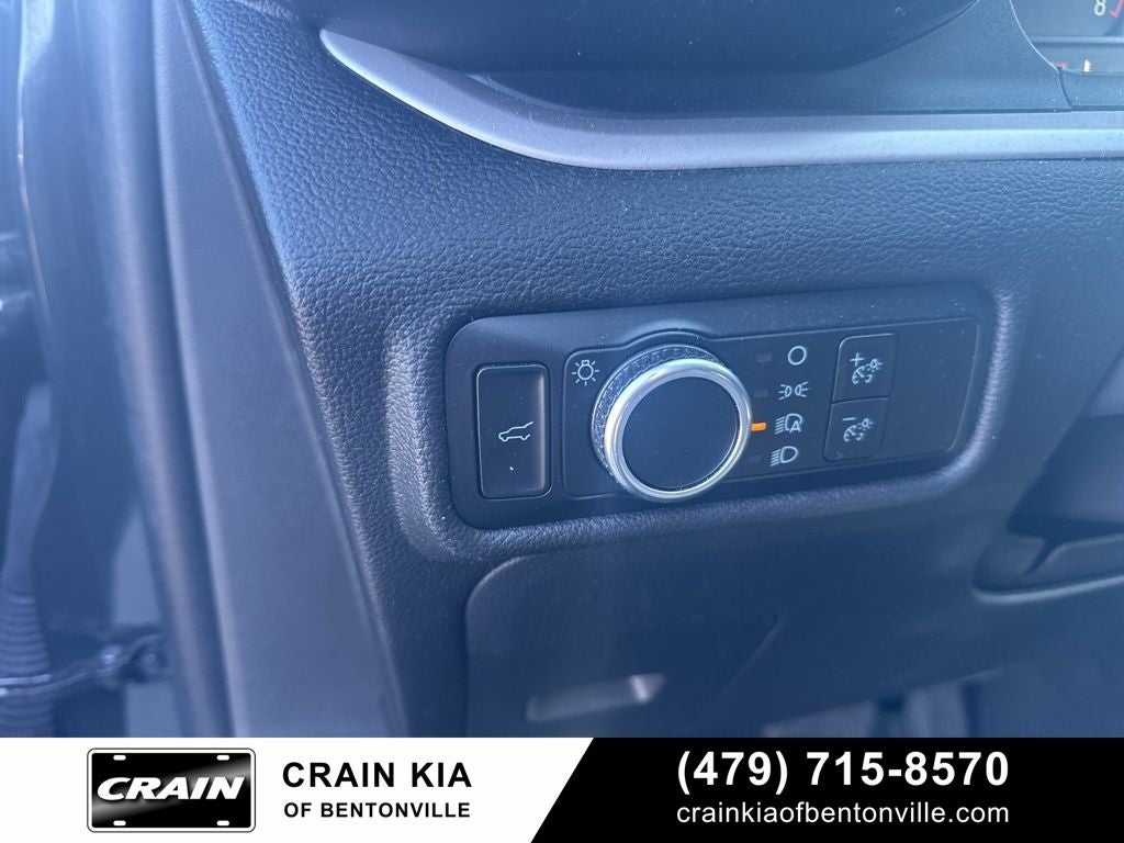 2023 Ford Explorer XLT - CLEAN CARFAX / ONE OWNER / 3RD ROW