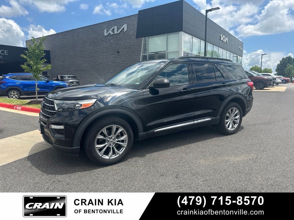 2020 Ford Explorer XLT - 4WD / PANORAMIC SUNROOF / CLEAN CARFAX