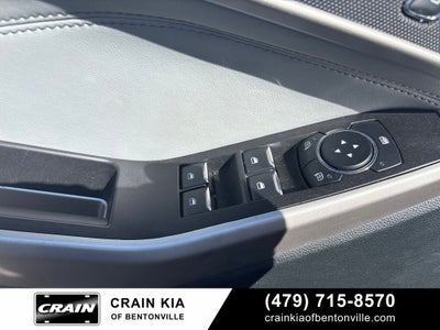 2024 Ford Explorer XLT - 4WD / CLEAN CARFAX / ONE OWNER