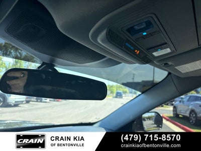 2024 Ford Explorer XLT - 4WD / CLEAN CARFAX / ONE OWNER