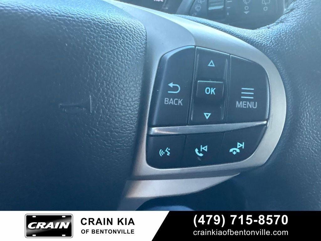 2024 Ford Explorer XLT - 4WD / CLEAN CARFAX / ONE OWNER