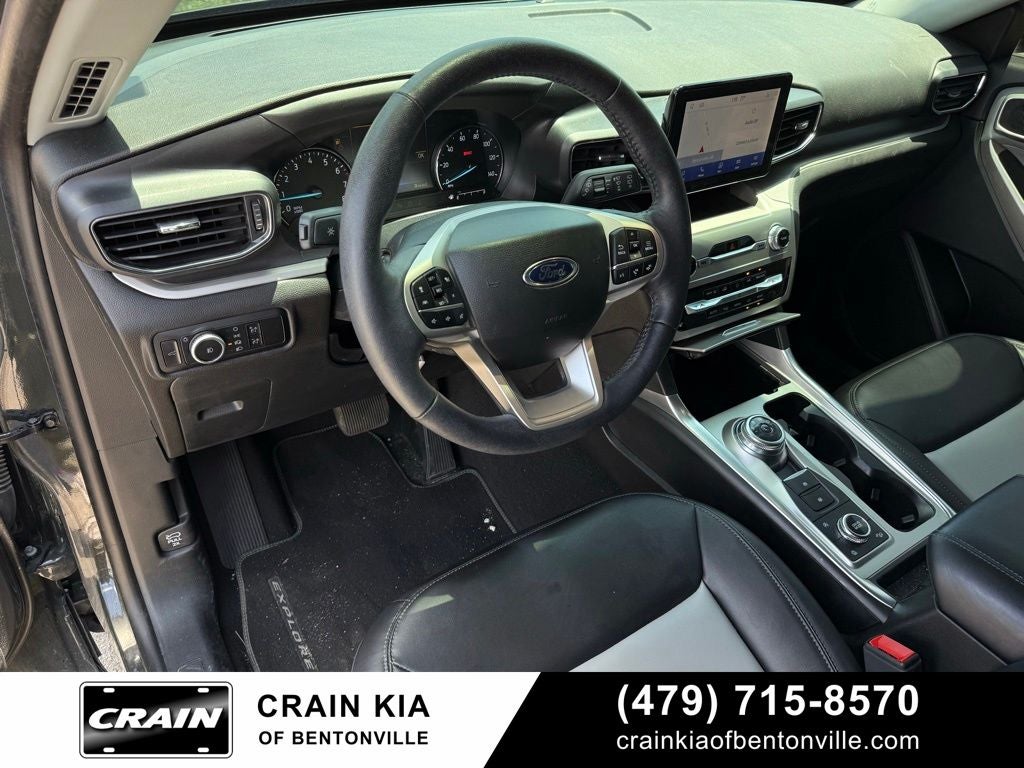 2024 Ford Explorer XLT - 4WD / CLEAN CARFAX / ONE OWNER
