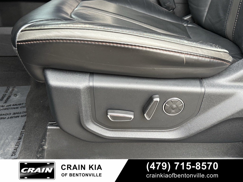 2021 Ford F-450SD Platinum - 4WD / PANORAMIC SUNROOF / $30K LIFT / WHEELS