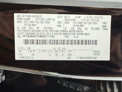 2021 Ford F-450SD Platinum - 4WD / PANORAMIC SUNROOF / $30K LIFT / WHEELS