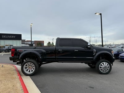 2021 Ford F-450SD Platinum - 4WD / PANORAMIC SUNROOF / $30K LIFT / WHEELS
