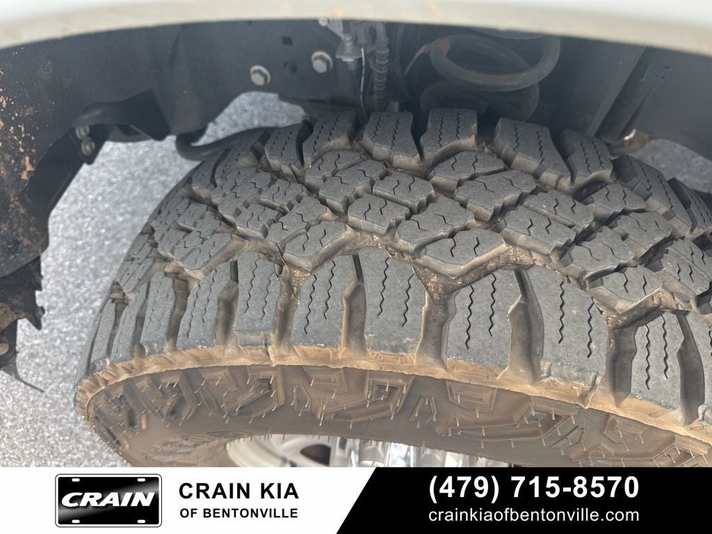 2026 Ford F-250SD XL - 4WD / CLEAN CARFAX / ONE OWNER