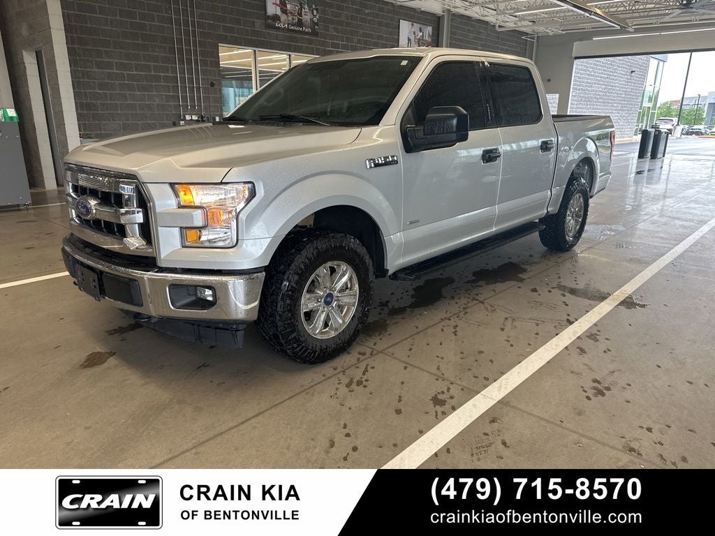 2017 Ford F-150 XLT - 4WD / LOW MILES! / CLEAN CARFAX