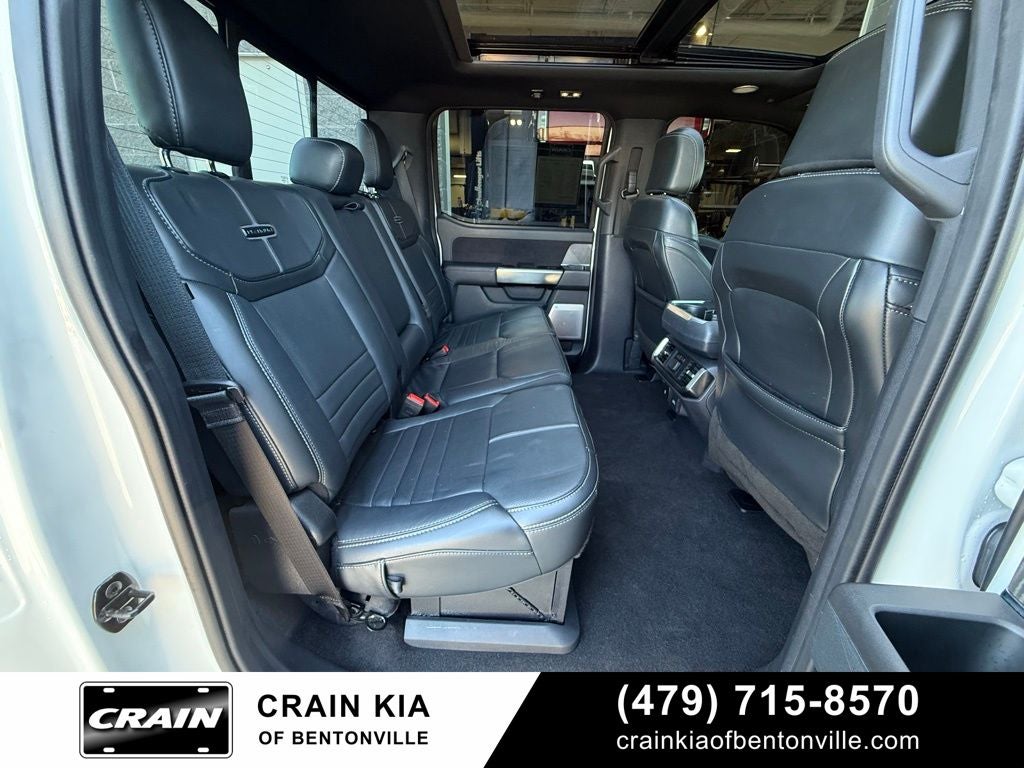 2023 Ford F-150 Platinum - 4WD / PANORAMIC SUNROOF / CLEAN CARFAX