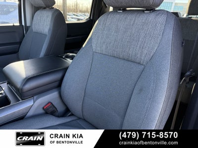 2021 Ford F-150 XLT - 4WD / CLEAN CARFAX