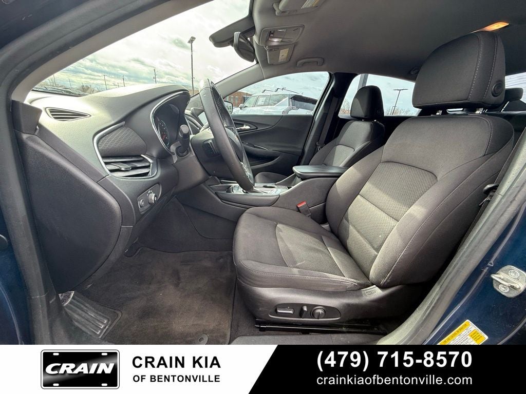 2017 Chevrolet Malibu LT 1LT