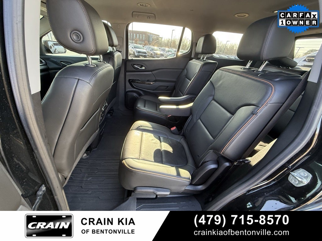 2023 GMC Acadia AT4 - AWD / CLEAN CARFAX / ONE OWNER