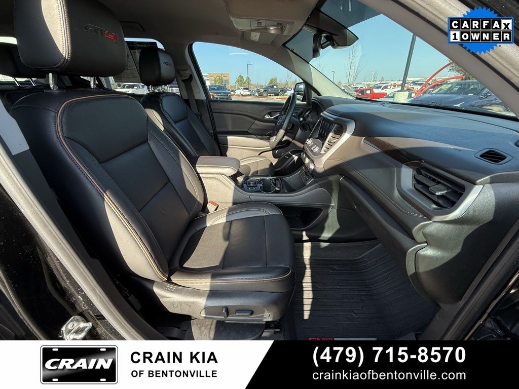 2023 GMC Acadia AT4 - AWD / CLEAN CARFAX / ONE OWNER