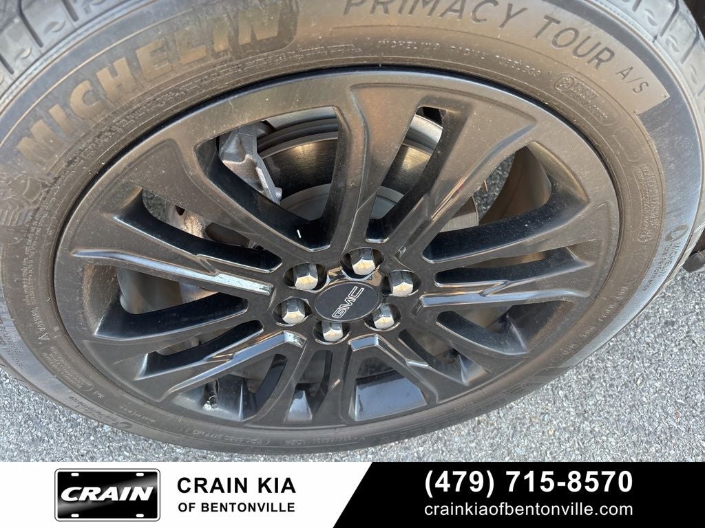 2023 GMC Acadia SLT - CLEAN CARFAX / ONE OWNER