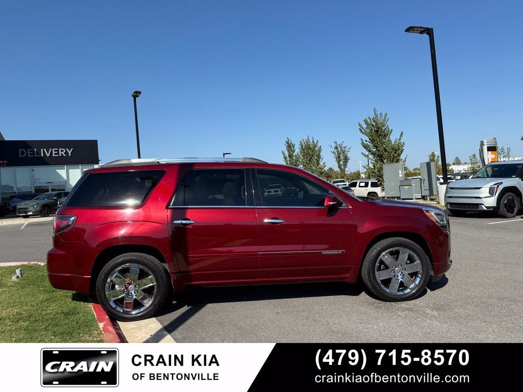 2016 GMC Acadia Denali - AWD / SUNROOF / DVD