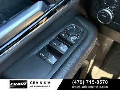 2026 GMC Yukon Denali - 4WD / PANORAMIC SUNROOF / CLEAN CARFAX