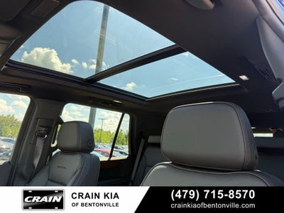 2026 GMC Yukon Denali - 4WD / PANORAMIC SUNROOF / CLEAN CARFAX
