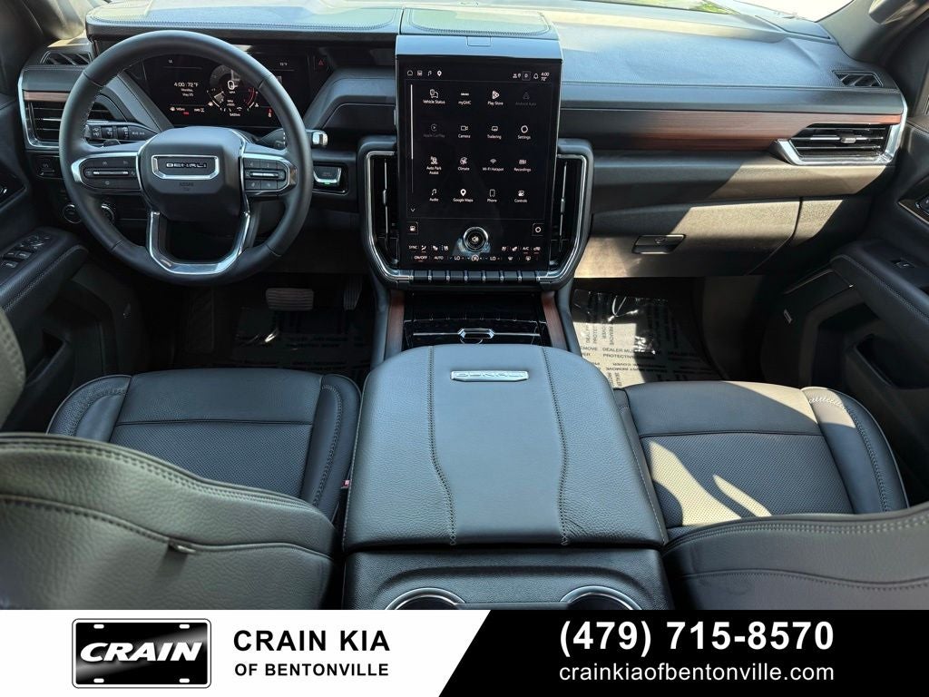 2026 GMC Yukon Denali - 4WD / PANORAMIC SUNROOF / CLEAN CARFAX