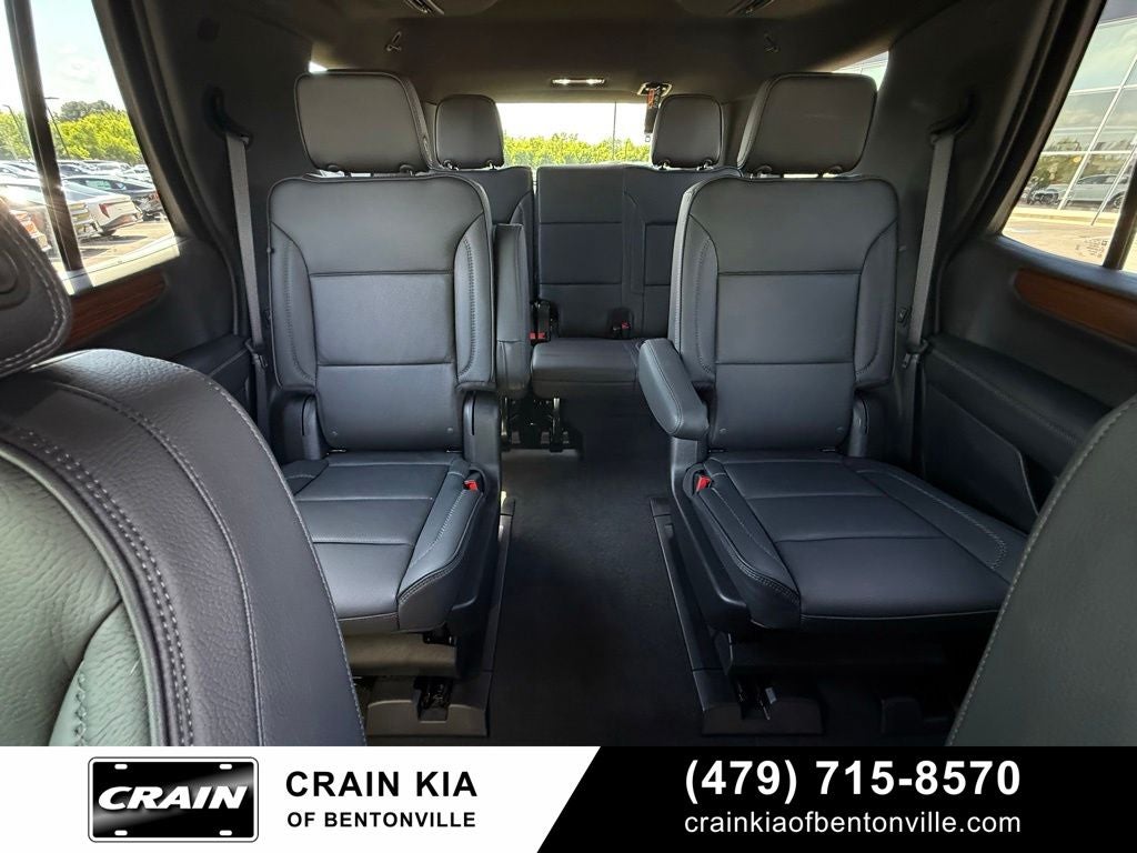 2026 GMC Yukon Denali - 4WD / PANORAMIC SUNROOF / CLEAN CARFAX