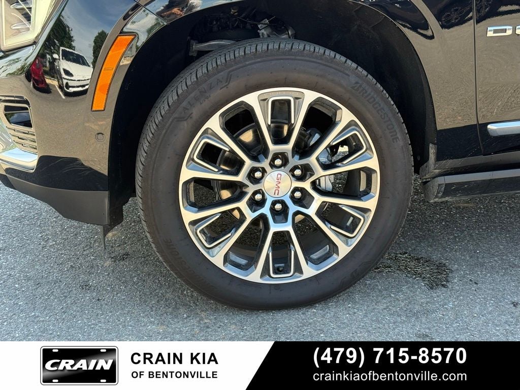 2026 GMC Yukon Denali - 4WD / PANORAMIC SUNROOF / CLEAN CARFAX