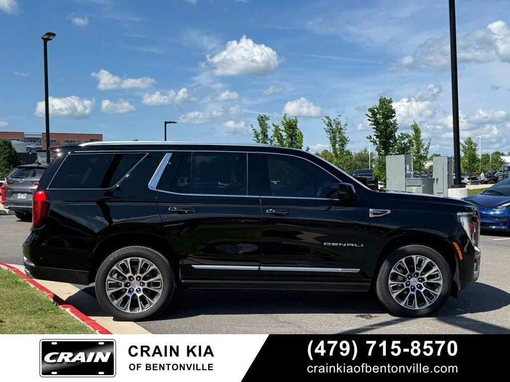 2026 GMC Yukon Denali - 4WD / PANORAMIC SUNROOF / CLEAN CARFAX