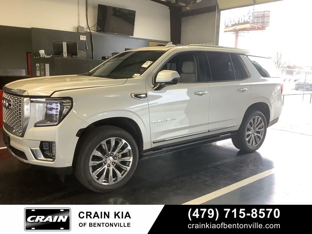 2023 GMC Yukon Denali Reserve - 4WD / PANORAMIC SUNROOF / DVD