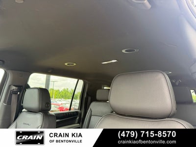 2022 GMC Yukon XL Denali - 4WD / CLEAN CARFAX
