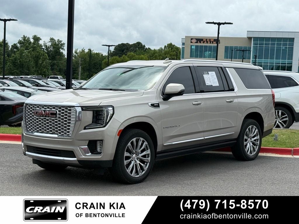 2022 GMC Yukon XL Denali - 4WD / CLEAN CARFAX / ONE OWNER