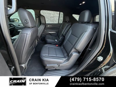 2025 Chevrolet Traverse LT - AWD / CLEAN CARFAX / ONE OWNER