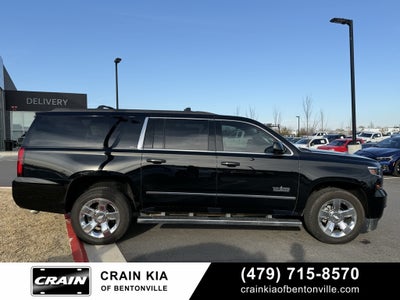 2019 Chevrolet Suburban LT - 4WD / SUNROOF / CLEAN CARFAX