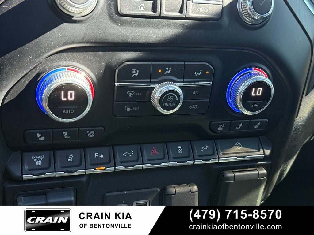 2022 GMC Sierra 2500HD AT4 - 4WD / SUNROOF / CLEAN CARFAX