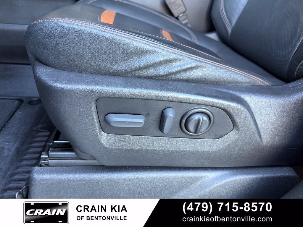 2022 GMC Sierra 2500HD AT4 - 4WD / CLEAN CARFAX