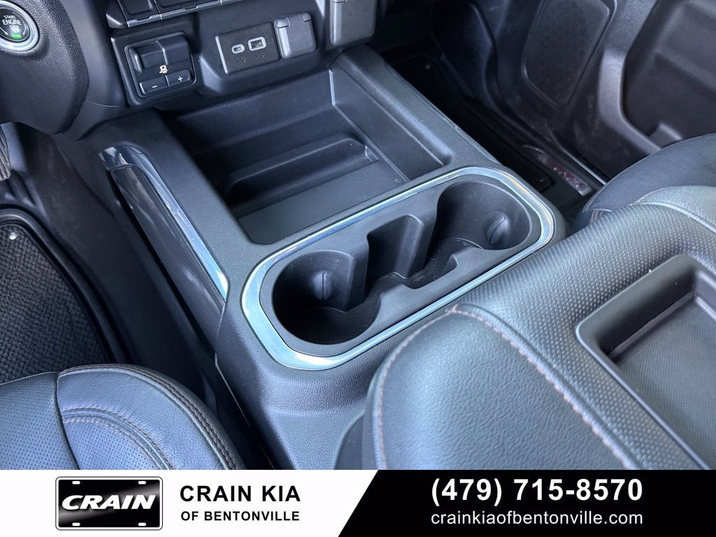 2022 GMC Sierra 2500HD AT4 - 4WD / CLEAN CARFAX