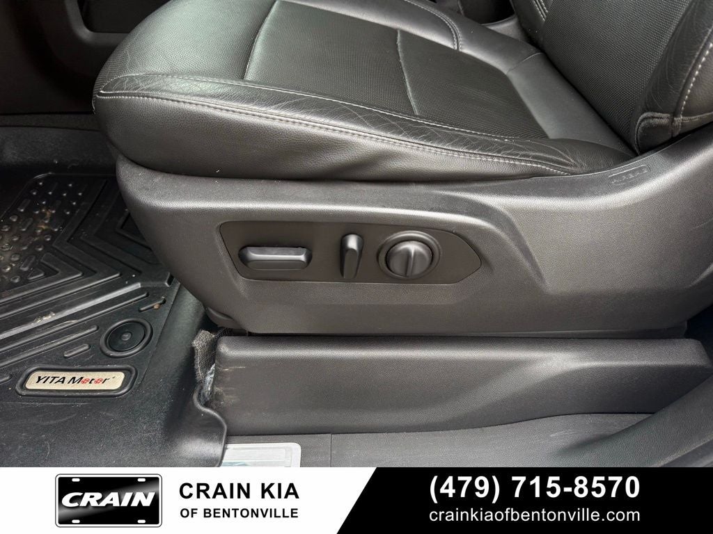 2020 GMC Sierra 3500HD SLT - 4WD / CLEAN CARFAX