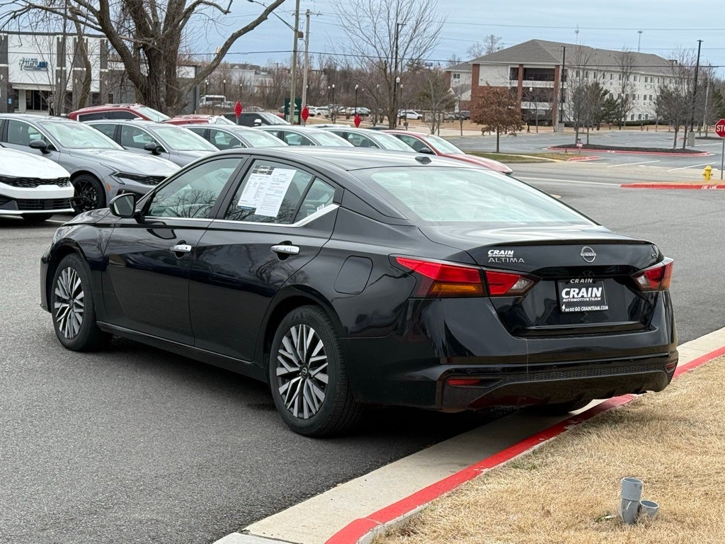 2024 Nissan Altima 2.5 SV - CLEAN CARFAX / ONE OWNER