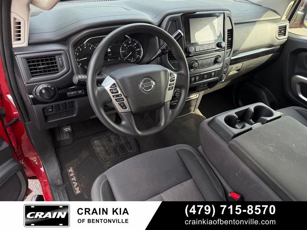 2022 Nissan Titan SV - 4WD